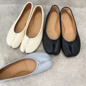 Maisons Margiela MM6 sandália Tabi luxo sapato casual balé sapatos planos sapato feminino designer de luxo senhora verão couro preto branco tênis esporte mocassins chinelos