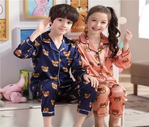 Tecknad siden Silk Children Pyjamas för tjejuppsättning Autumn Long Sleeve Girls Sleepwear Set Boys Pyjamas Set for Kids Pyjamas Set Y20032897375575