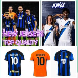 Lukaku Soccer Jerseys Barella Correa Inters Milans Giroud Ibrahimovic Lautaro Milans Theo Brahim 23 24フットボールシャツ2023 2024ユニフォームMen Jersey