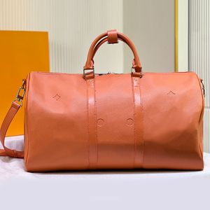 Borsa da viaggio Borsa tote di grande capacità in pelle goffrata Borsa di design Pochette Moda Lettera Stampa Cerniera aperta Pelle bovina Tasca interna con cerniera 50 cm