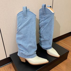 Botas de cowboy médias, designer de luxo feminino com manga demin, azul, branco, jeans, 13, botas de cano médio, saltos pontudos, sapatos ocidentais