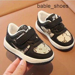 First Walkers Autumn Baby Girl Boy Infant Rungle Running Shoes Love Bottom Bottom Merviliting Corning Children Sneaker لـ 6M-4T 0722