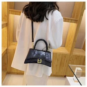 70% Factory Outlet Off Simple and atmospheric portable one diagonal cross bag for women's crocodile pattern versatile handbag on sale