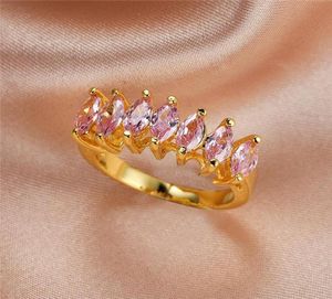 Pierścionki ślubne Śliczne żeńskie różowe kryształowy pierścień kamienny vintage żółty złoty kolor dla kobiet obiecuje pannę młodą cyrkon zaręczyn 9572103