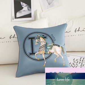 Top Quatily Modern Simple New Tribute Satin Printed Big Horse Pillow Home Sofa Seat Cushion Sample Room Bedside Backrest