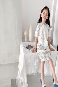 Baby Girls Dress Spring Summer Kids Girl Short Sleeve Dresses Toddler Flower Sticking Clothing Tops5176902