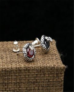 Stud 925 Sterling Silverörhängen Snake med Black Red Stones Handgjorda designer Vintage Luxury Jewelry Accessories Gift3623387
