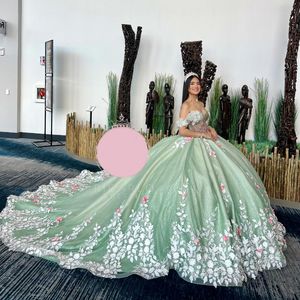 Luksusowa zielona suknia balowa na ramię Quinceanera sukienka 2024 Księżniczka Aplikacje koronkowe koraliki Tull vestidos de 15 anos