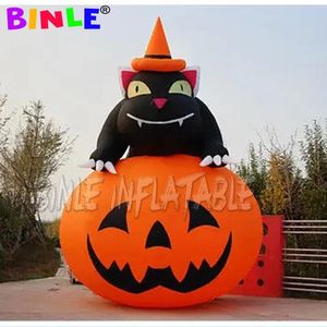 wholesale 8 mH (26 piedi) con ventilatore Zucca gonfiabile gigante con decorazione di Halloween appena gonfiabile con gatto nero per eventi all'aperto