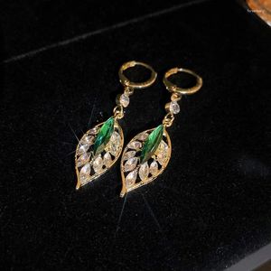 Kolczyki Dangle Drejew Fashion Golden Leaf for Women Temperament Inkrustowany Rhinestone Uch Ear Rings Pierścienie Kolejne Biżuteria
