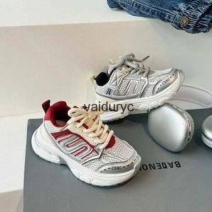 Sneakers Dress Shoes Childrens shoes boys sports 2024 new spring and autumn childrens breathable middle large casual dad shoesH240307