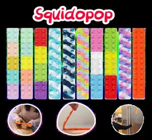 Squidopop Fidget Toys Suction Cup Square Pat Pat Pat Pat Silicone Sheet Childrenストレスレリーフ絞り、おもう