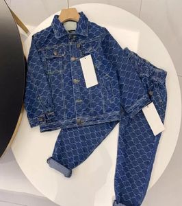 NOVITÀ Set di abbigliamento per bambini Ragazza Ragazzo Giacca di jeans Capispalla Top Jeans Cappotto Moda Tute classiche Pantaloncini Pantaloni per bambini Giacca 4 stili 8523068