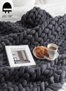 Hand Knitted Chunky Blanket Thick Yarn Weighted Wool Bulky Knitting Throw Warm Winter Home Sofa Bed Throws Blankets7235389