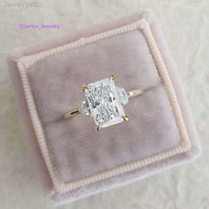 Anel de moissanite com corte esmeralda 3.00CT e cadelico 3 pedras de noivado ouro amarelo 18KUMZJ