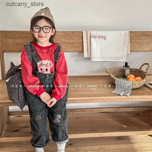 Overalls 2024 Frühling Sommer Neue Kinder Hosenträger Overall Kinder Nette Denim Hosen Overalls Koreanische Stil Baby Mädchen Jungen Strampler Hosen l240307