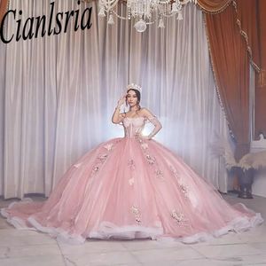 Różowe kwiaty 3D frezowanie perły suknia balowa quinceanera sukienki z aplikacji na ramię koronkowe gorset Słodki 15 vestido