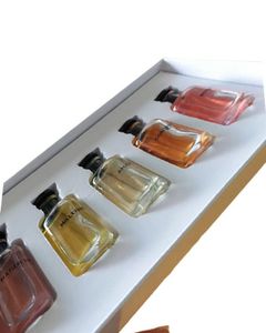 مجموعات العطور الماكياج الفاخرة المرتفعة 5pcs عطر بتوقيت شرق الولايات المتحدة مع مربع 10 مل 5 في 1 عطر مع مربع premierlash4514609