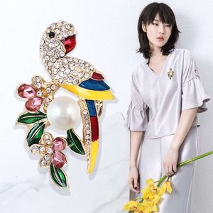 New Diamond Studded Pearl Parrot Suit Sweater Korean Animal Brooch Bird Accessory High-end Pin