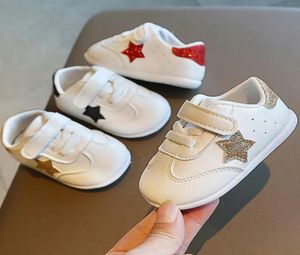 Pierwsze spacerowiczów przybycie swobodne buty Born Baby Girl Boy Projektantka Zapatillas Bebes Botines de Verano3455745