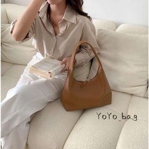 Torba designerska Wysokiej jakości miękka skórzana torba pod pachami Kobiet Vintage Hobo duża pojemność ramię swobodna chmura crossbody Clutch Dumpling