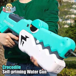 Gun Toys Summer Fullt Automatic Electric Suction Water Gun Toy Childrens stor storlek Automatisk blåsvatten Spray Crocodile Water Machines