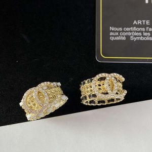 Channelle corda de couro incrustada anel de diamante feminino temperamento de alta qualidade joias artesanais