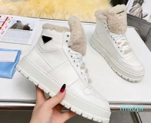 2024 bootie Snow fashion high-quality Casual leather Sneake