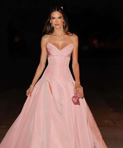 Vestidos de noite de tafetá cora rosa elegante de tafetá.