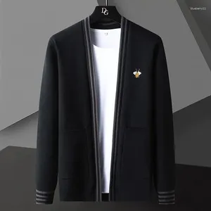 Men's Sweaters High Quality Knitted Cardigan Sweater 2024 Spring And Autumn Leisure Korean Fashion Embroidered Bee Coat