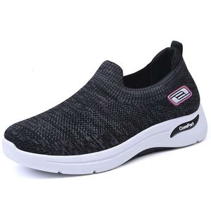 Design Sense Soft Soled Casual Walking Shoes Sports Shoes Female 2024 Nytt explosiv 100 Super Lightweight Soft Soled Sneakers Shoes-Colors-39 Usonline