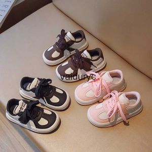 Tênis sapatos sociais sapatos infantis sapatos infantis primavera 2023 novos calçados esportivos para meninos e meninas com sola macia na moda para meninos e meninas grandesH240307