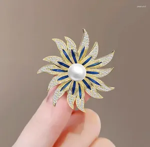 Brooches Exquisite Pearl Sunflower Lapel Pin Lady Rhinestone Flower Corsage Coat Wedding Jewelry Women