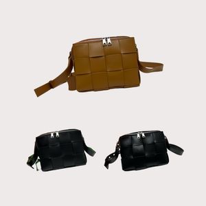 10a çanta yüksek kaliteli gerçek deri küçük crossbody çanta tasarımcısı kamera çantası lüks çanta moda omuz çantası erkek ve kadın örgü messenger crossbody cüzdan