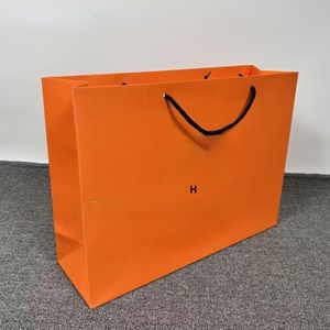 Designer-Geschenkverpackungen, Papiertüten, H-Verpackungsbox, horizontale und vertikale Papiertüte, Kaschmir-Schal, Geschenkbox, Tasche, Pappe, Kleidung, Papiertüte