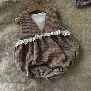 Jumpsuits Ruffles Lace Baby Girls Waffle Vest Romper Summer Autumn 0-24Months New Born Infant Sleeveless Bodysuit Kids Jumpsuit Clothes L240307