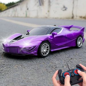 rc car fast with led light 2.4gラジオリモコンスポーツカースタント高速ドリフトレースレーシング電気玩具カーキッズボーイ240223