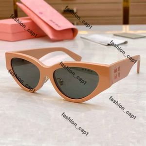 Mui Mui Sunglasses Luxury Miui Miui Sunglasses Women Muimui Sun Glases Designer Mens Miumius Sun Glasses Shades Multolor Sun Glases Cat Eye Tumi Eyeglasses 915