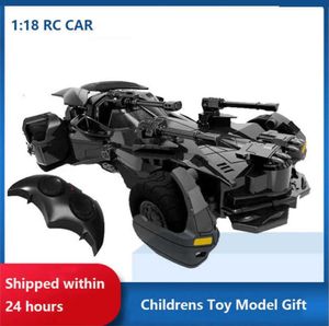 118 24G BatMobile Car Model Remote Control Cars Sport RC Cars Vehicle Toy for Children Birthday Present Valfritt med förpackning Q05405066
