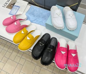 2024 Soft padded nappas leather Slippers sabots sandals mules Enameled metal Lug tread Sandals Streamlined shoes take off slippers