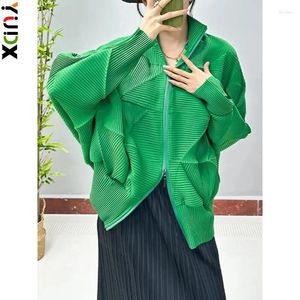 Jaquetas femininas YUDX Miyake Plissado Mulheres Turtleneck Full Batwing Manga Zipper Bolsos Cor Sólida Versátil Roupas Casuais Femininas