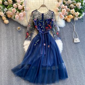 Klänning blommor broderi vintage kvällsfest maxi klänning kvinnor 2021 elegant sexig halv ärm lapptäcke mesh formell gungan full klänning