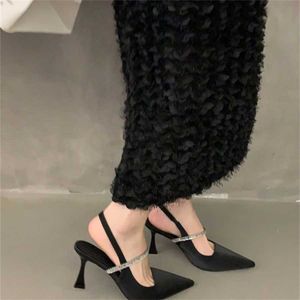 Toppkvinnor Stiletto Sandaler Black Flip Flops For High Heels Evening Women's Shoes Spring Summer Mary Jane Single Shoes 240228