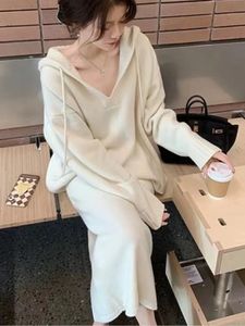 2 Piece Women Knitted Sweater Suits Winter Fashion Korean Blouses Tops and Skirt Set Casual Elegant Female Hoodies Outfits 240301