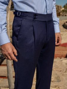 Pantaloni Pantaloni su misura stile italiano Pantaloni sartoriali Pantaloni eleganti in lana Super 110 slim fit Blu scuro con linguetta estesa e piega singola