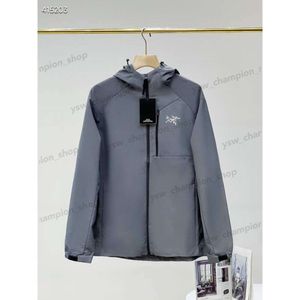 Arcterxs Arc Jacket 스포츠 디자이너 재킷 캐주얼 가벼운 하이킹 남성 재킷 319를위한 3 층 야외 예술 hign 품질 지퍼 재킷 방수