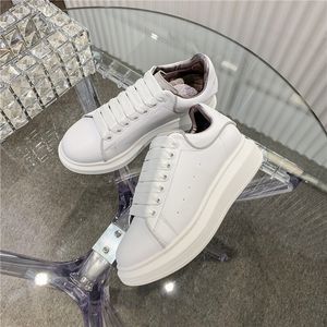Alta quatily seda couro branco sapatos homem mulheres 2024 novo grosso único designer sapatos casal sapatos tênis moda luxo clássico sneaker alexa nde
