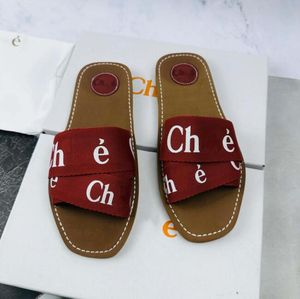 Designer chinelos sandálias verão chinelos planos de luxo marca lona quadrado toe carta bordado verão moda sandália plana mule praia ao ar livre casa slide