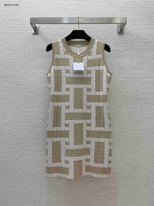Luxury Dress Brand Women Dresses Designer Kjol Kvinnor Fashion Vest Dress Color Contrast Maze Lattice 08 mars