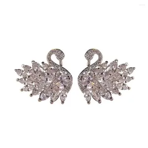 Brincos de garanhão 1 par brinco de cristal decorativo orelha piercing jóias esposa para noivado festa de casamento casual